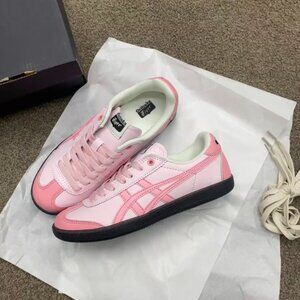 Onitsuka Tiger Women's Pink Trainers low-top sneakers for women